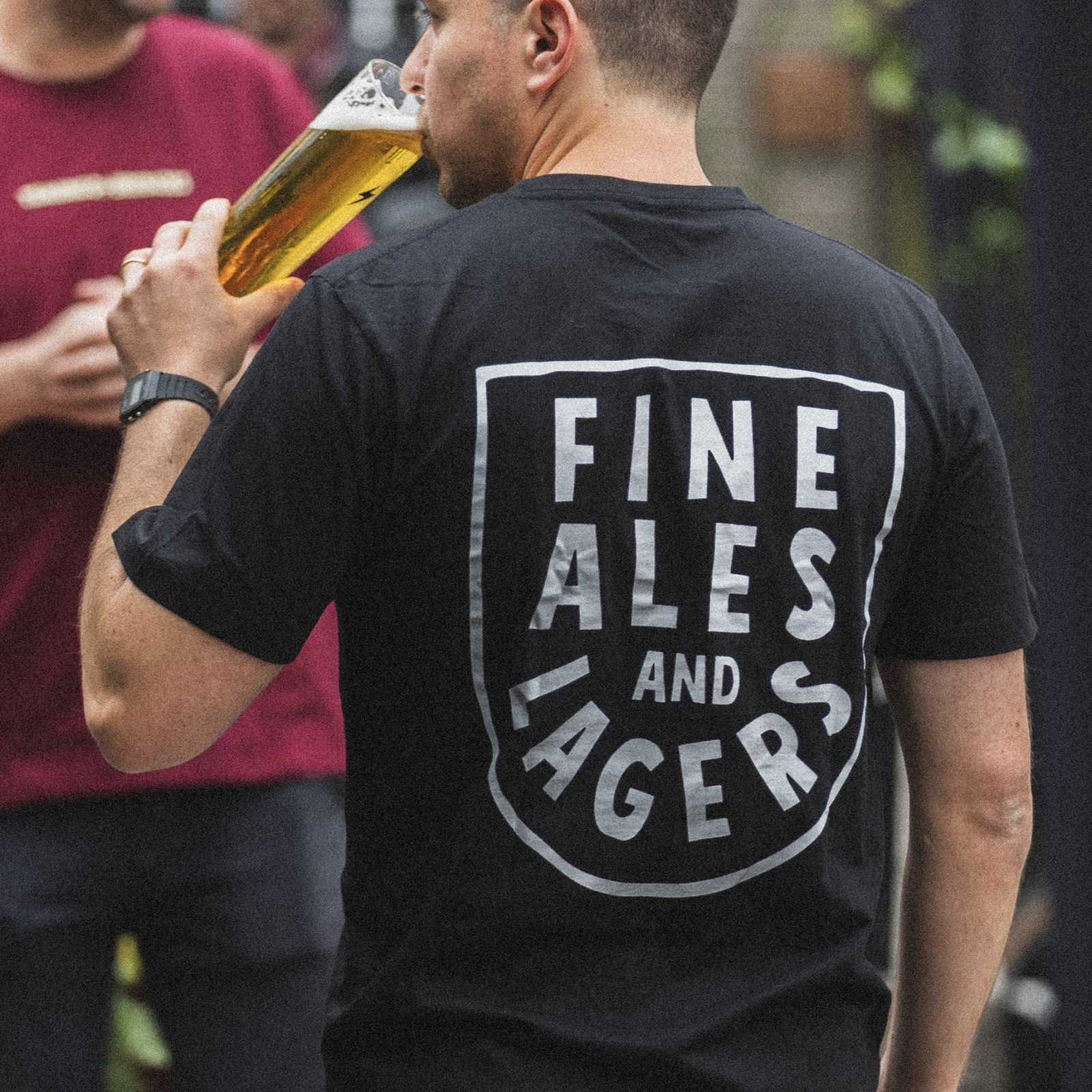 Polera Fine Ales and Lagers Escudo Nueva